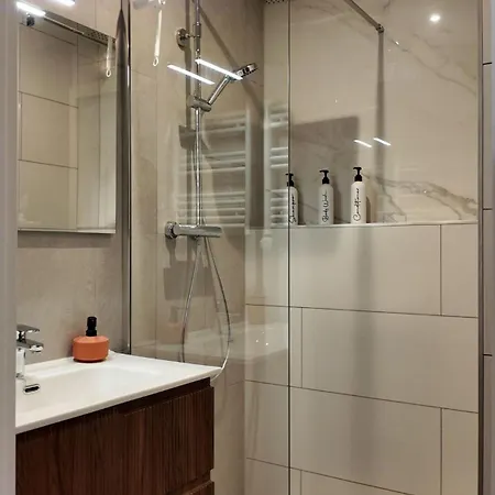 Bienvenue A Stella Di Varos Apartament