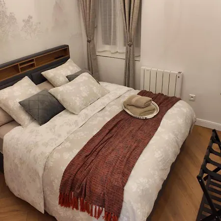 Bienvenue A Stella Di Varos